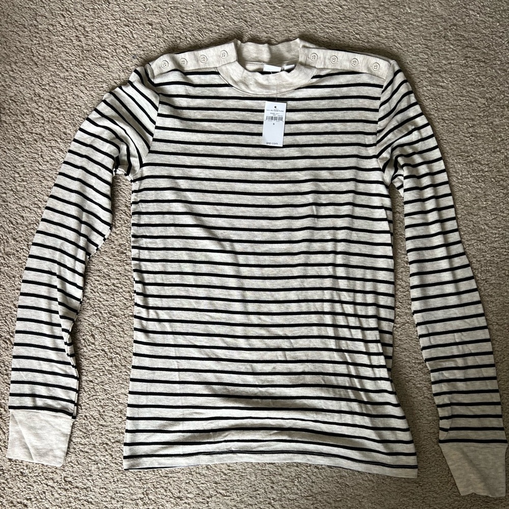 Gap thin sweater